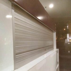 3 Panels of Manually Operated Aluminium Roller Shutters Installed for Food Kiosk at SMU