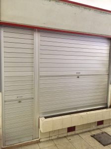 Manually Operated Aluminium Roller Shutter for Flower Stall at Redhill Lane Market (2 panels with removable center mullion)